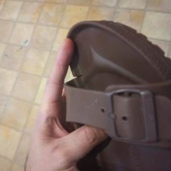 Kısa Sürede Yırtılan Terlik İçin Hızlı Çözüm Bekliyorum