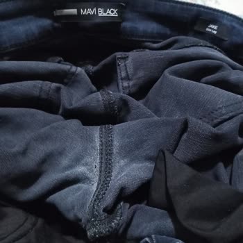 Altı Ayda Yırtılan Pantolonlar Yüzünden Mavi Mağazasına Güvenim Kalmadı