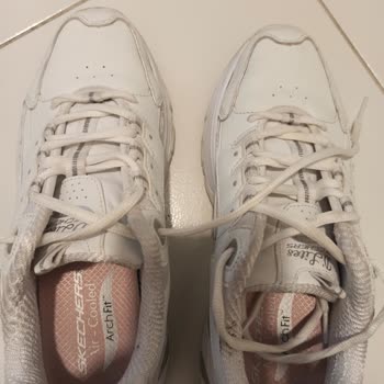 Kısa Sürede Açılan Ayakkabıya Red Cevabı Ve Mağduriyetimin Giderilmesini Talep Ediyorum