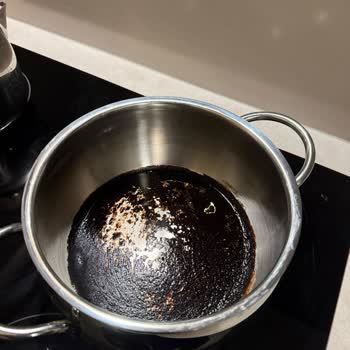 Korkmaz Tombik Tencere Setinde Kalıcı Lekeler Ve Düşük Performans