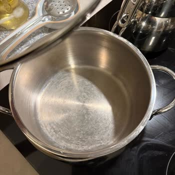 Korkmaz Tombik Tencere Setinde Kalıcı Lekeler Ve Düşük Performans