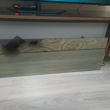 Kelebek Mobilya Şömine Camı 4 Kez Düşme Sorunu Yaşattı