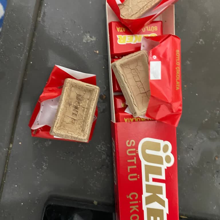 Son Kullanma Tarihi Geçmemiş Ürün Bozuk Çıktı: Napoliten Çikolatada Hayal Kırıklığı