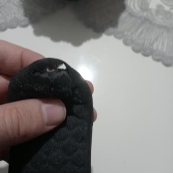 FLO'dan Alınan Keçe Tabanlık 3 Günde Parçalandı, İade Kabul Edilmedi