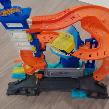 Cedgo Oyun Atölyesi'nde Yıpranmış Oyuncaklar ve Adil Olmayan Uygulama Politikası