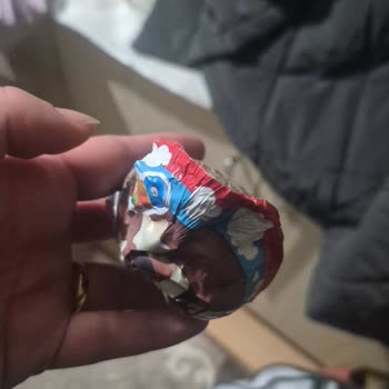 Ozmo Sürpriz Yumurtada Bozuk Ve Bayat Çikolata Deneyimi