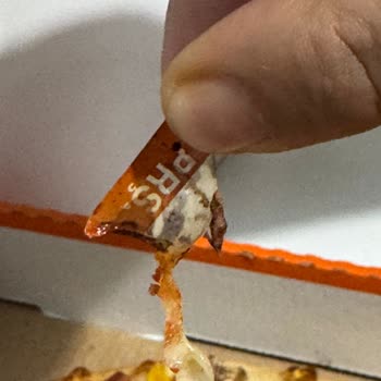 Siparişimde Plastik Etiket Çıkması Ve Yetersiz Destek