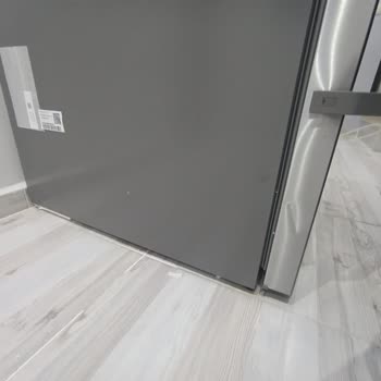 Media Markt Kırık Buzdolabı Teslimatı ve Geciken Değişim Süreci Nedeniyle Yaşanan Memnuniyetsizlik