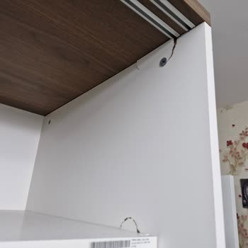 Deprem Sonrası Zor Şartlarda Aldığım Mobilyalar Kısa Sürede Kullanılamaz Hale Geldi