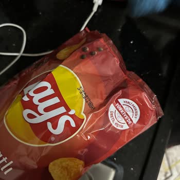 Lays Baharatlı Cips Paketinden Yabancı Cisim Çıkması Nedeniyle Sağlık Ve Hijyen Endişesi