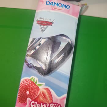 Son Kullanma Tarihi Geçmemiş Süt Bozuk Çıktı, Çözüm Bekliyorum