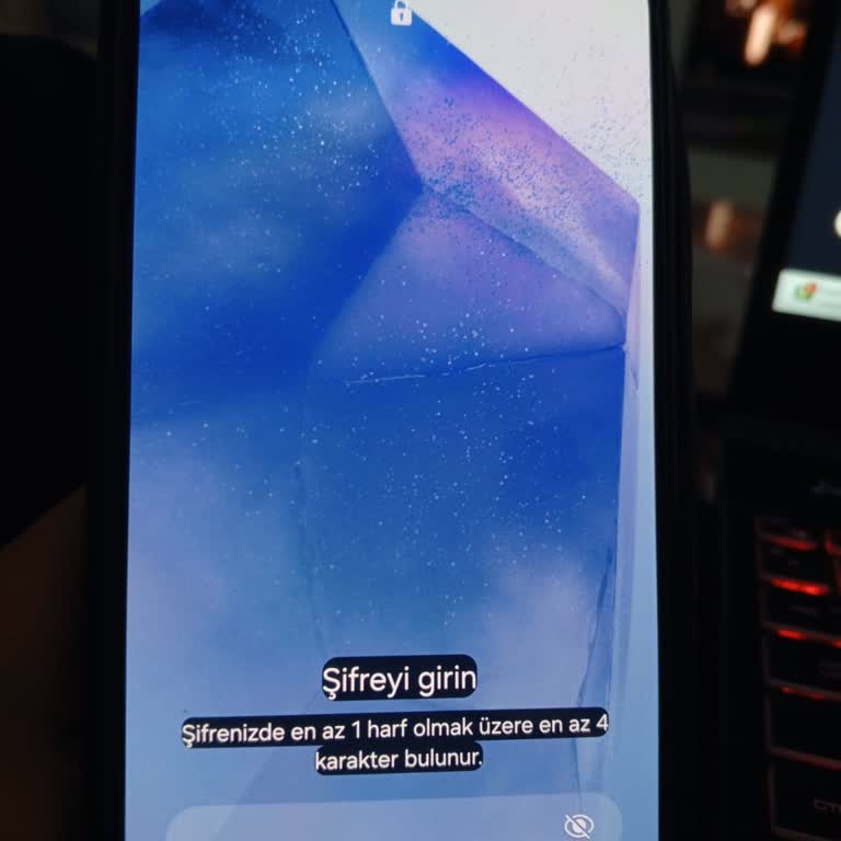 Kendi Kendine Oluşan Acil Arama Kilidiyle Telefonum Kullanılamaz Hale Geldi