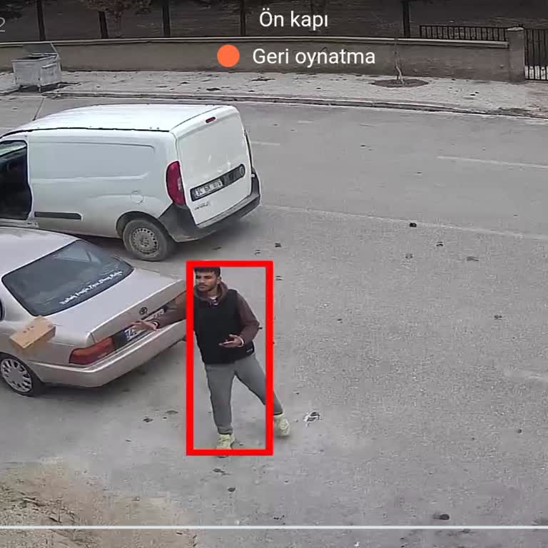 Kırılabilir Ürünüm Bahçeye Fırlatılarak Teslim Edildi