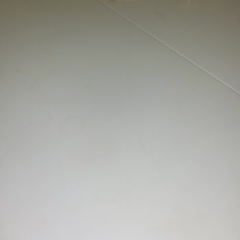 Lake Boyalı Masa Kısa Sürede Deforme Oldu, Firma Dönüş Yapmıyor