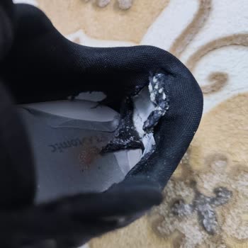 FLO’dan Alınan Ayakkabıların Kısa Sürede Deforme Olması Ve Garanti Sürecinde Mağduriyet