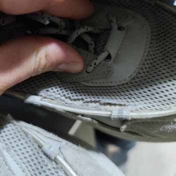 FLO’dan Alınan Ayakkabıların Kısa Sürede Deforme Olması Ve Garanti Sürecinde Mağduriyet