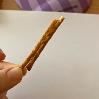 Eti Crax Krakerlerin Birbirine Yapışık Çıkması Ve Mağduriyetimin Giderilmesi Talebi