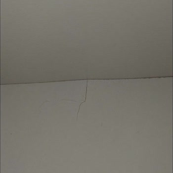 Defolu Ürün Teslimatı Ve 4 Ay Boyunca Çözülmeyen Değişim Talebi