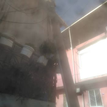 Tehlike Yaratan Telekom Direği İçin Acil Müdahale Talebi