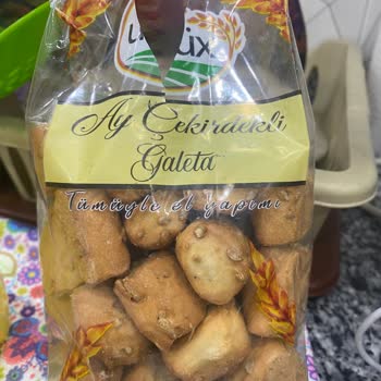 Son Kullanma Tarihi Geçmemiş Galetadan Böcek Ve Koza Çıkması Hijyen Endişesi Yarattı