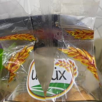 Son Kullanma Tarihi Geçmemiş Galetadan Böcek Ve Koza Çıkması Hijyen Endişesi Yarattı