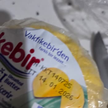 Kebir İki Paketin De Hem Dış Kısmında Hem De Açıldığında İç Kısmında Küfler Olması