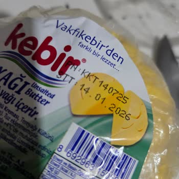 Kebir İki Paketin De Hem Dış Kısmında Hem De Açıldığında İç Kısmında Küfler Olması