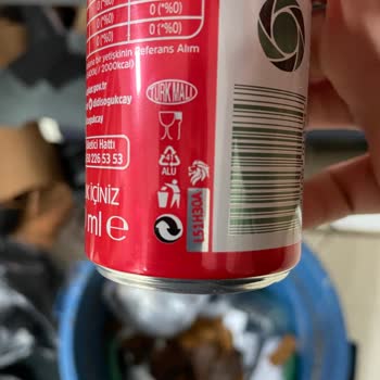 Didi Çilekli Soğuk Çayda Karşılaşılan Yabancı Madde Ve Sağlık Endişesi