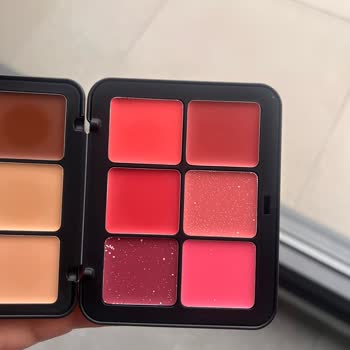 Sephora’dan Gelen Küflü Yüz Paleti Ve Çözümsüz Müşteri Hizmetleri Deneyimi