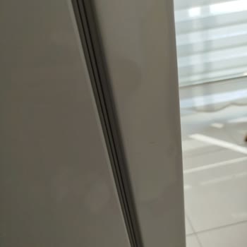 Arçelik Derin Dondurucu Elektrik Kaçağı Ve Hasarlı Teslimat Mağduriyeti