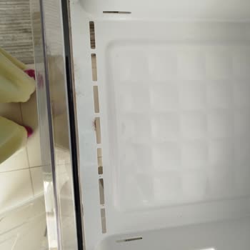 Arçelik Derin Dondurucu Elektrik Kaçağı Ve Hasarlı Teslimat Mağduriyeti