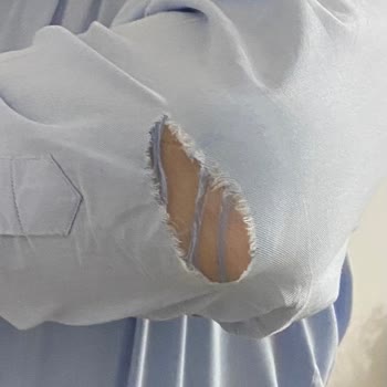 Kısa Sürede Yırtılan Gömlek Ve Yetersiz Ürün Kalitesi Nedeniyle Hayal Kırıklığı