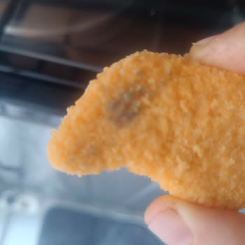 Son Kullanma Tarihi Geçmemiş Nugget'ta Küf Şoku Ve Mağduriyet