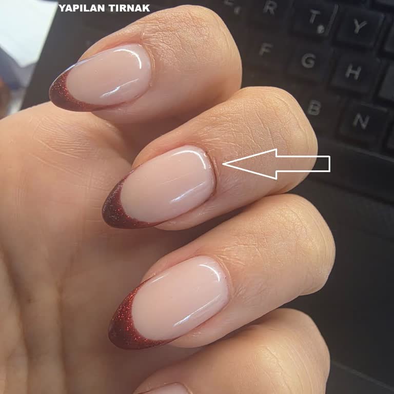 By Derya Arıcı Nail & Beauty Studio Başarısız Nail Art Uygulaması Ve Tehditkar İletişim