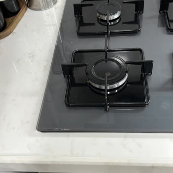 Kendi Kendine Deforme Olan Ocak Camı Mağduriyeti