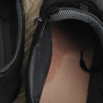 Mis zapatos Dockers impermeables se mojaron rápido, pido cambio