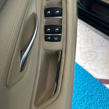 BMW 520d Araçta Kapı Kollarında Erime Sorunu Ve Ücretsiz Parça Değişimi Talebi