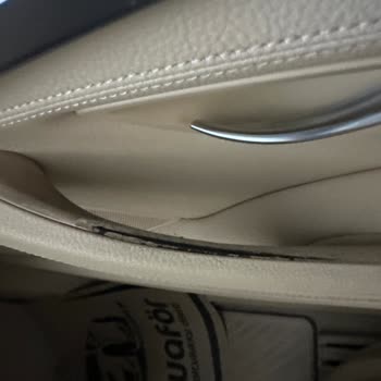 BMW 520d Araçta Kapı Kollarında Erime Sorunu Ve Ücretsiz Parça Değişimi Talebi