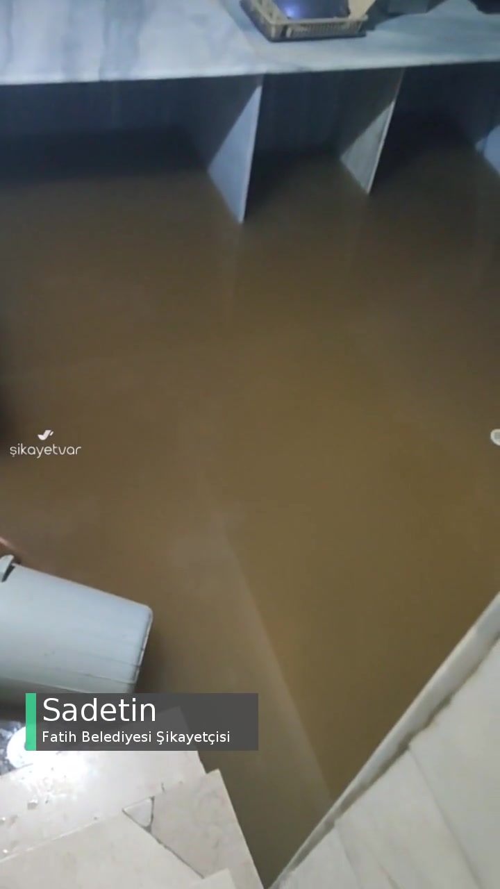 Fatih Belediyesi Kokudan Sudan Binaya Giremiyoruz! videonun kapak resmi