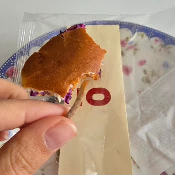 Espressolab Chicken Korean Sandviçte Büyük Kemik Parçası: Gıda Güvenliği Endişesi