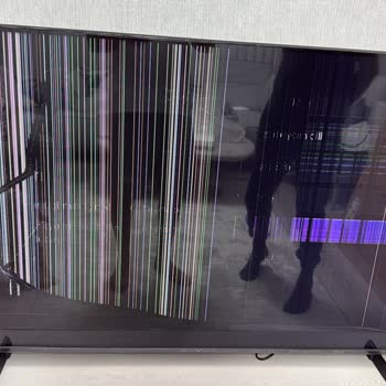 Kutu Açılışında Kırık Çıkan Vestel TV İçin Ücretsiz Değişim Talebim Göz Ardı Ediliyor