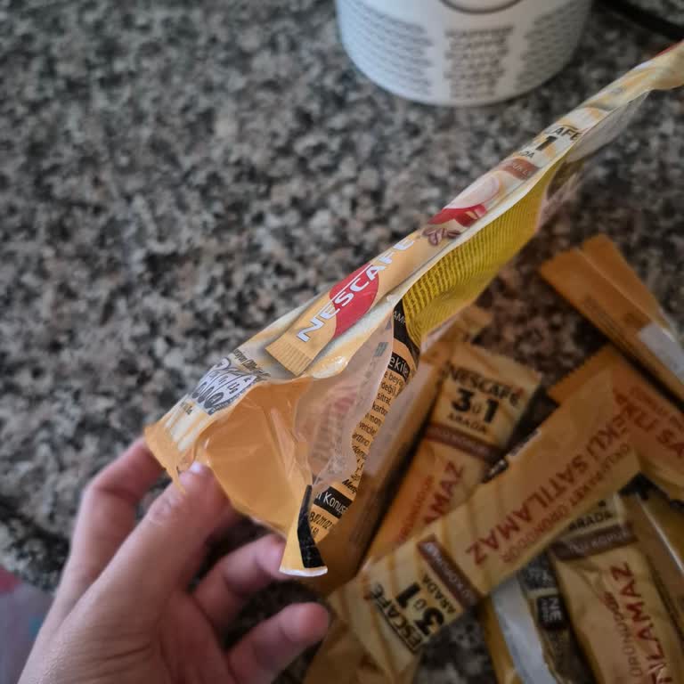 Nestle Nescafe 3’ü 1 Arada Paketinde Açık Ve Eksik Kahveyle Karşılaştım, Hijyen Ve Güven Sorunu Yaşadım