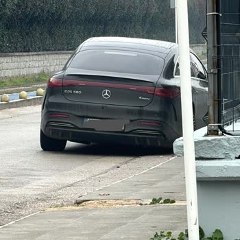 Mercedes EQS 580'de Güvenlik Endişesi: Salıncak Arızası Ve Sorumluluk Reddi