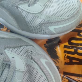 Garanti Süresinde Aynı Noktadan Yırtılan Ayakkabılar İçin Çözüm Bekliyorum