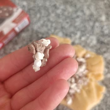 Dr. Oetker Çikolata Parçalarında Tekrarlayan Topaklanma Ve Renk Bozulması Sorunu