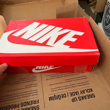 Sneaks Up İadem Haksız Yere Hasarlı Kutu Gerekçesiyle Reddedildi