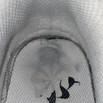 Kısa Sürede Tabanı Eriyen Nike Ayakkabı Hayal Kırıklığı