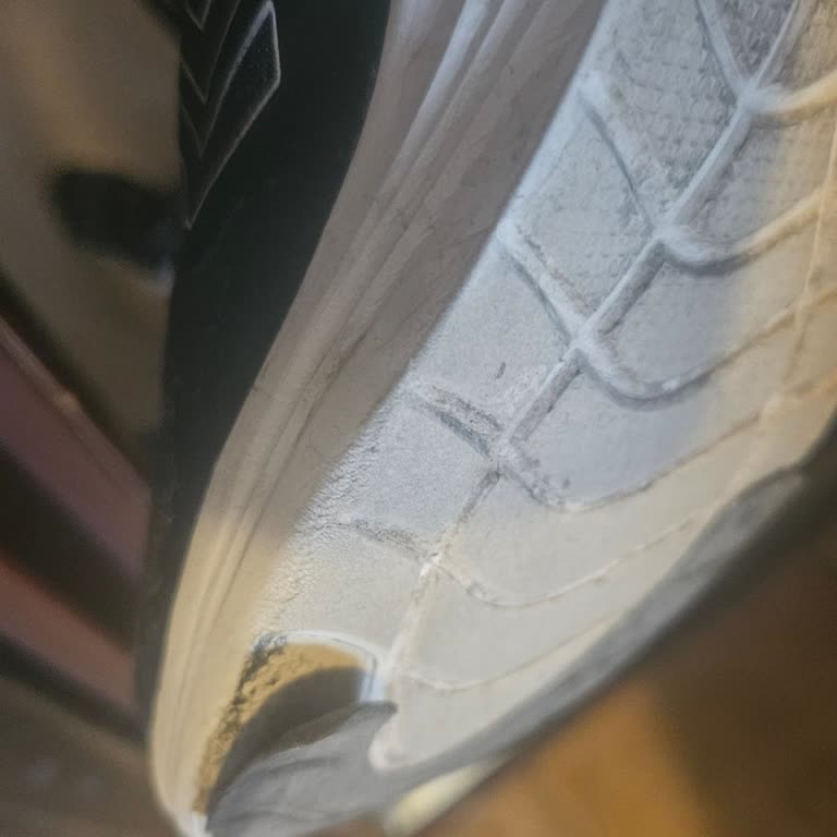 Kısa Sürede Yıpranan Ayakkabı İçin Uzayan İnceleme Ve Bilgi Eksikliği