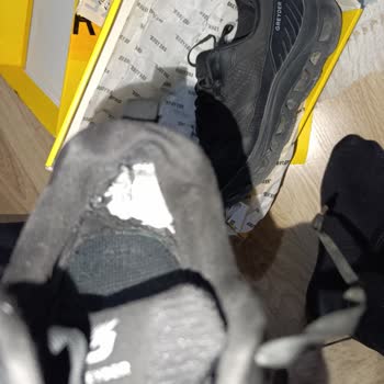 Kısa Sürede Yırtılan Spor Ayakkabıya 'Kullanıcı Hatası' Gerekçesiyle Ret Ve Ürün Değişimi Talebi