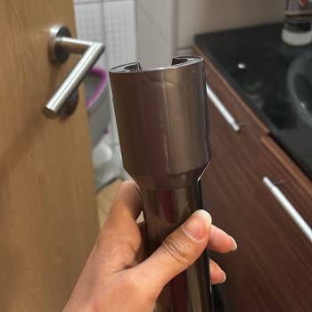 Tamir Edilmeyen Dyson V15 Süpürge, Hatalı Kargo Ve Bozuk Ürün Satışı Nedeniyle Mağduriyet